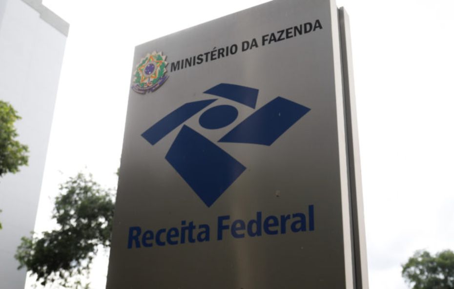 Corrigir tabela do IR custaria R$ 100 bi, diz Fazenda