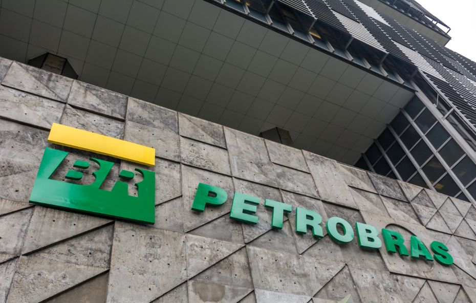 Petrobras adota austeridade e controle com queda do petróleo